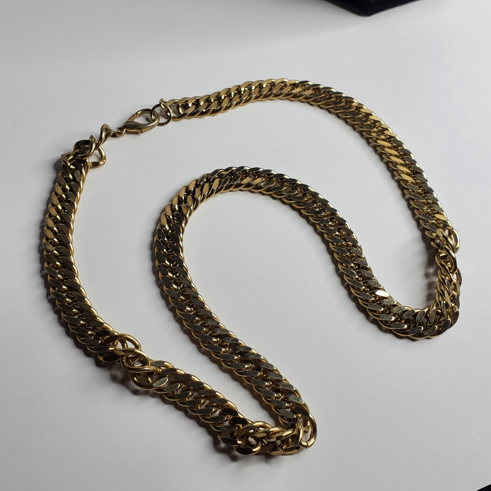 Vintage Gold tone Metal Chucky heavy chain necklace 24" Cuban Chain - Picture 6 of 8